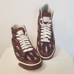 Nike Women Blazer High Culture Size 7 EUC